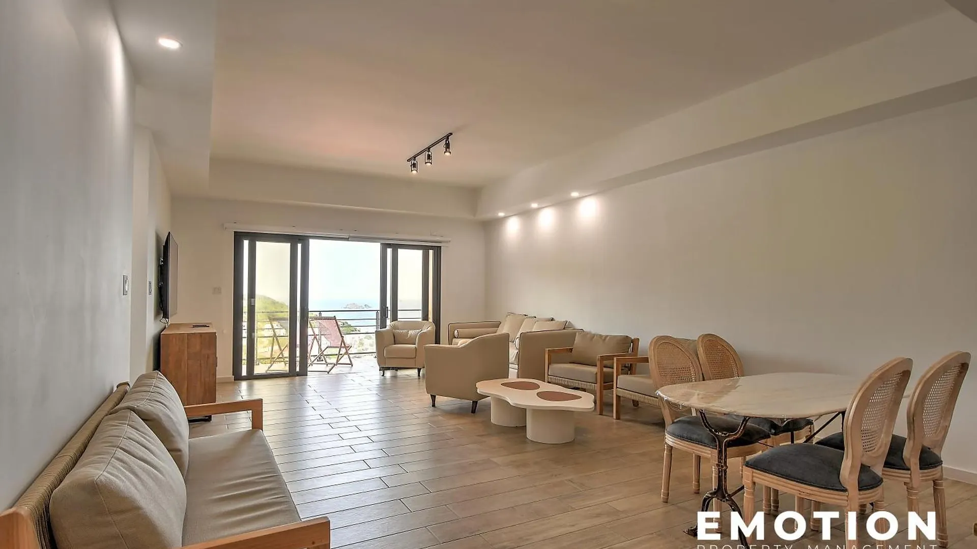 Brand New 2-Bedroom Apartment With Sea View In Point Blanche Little Bay